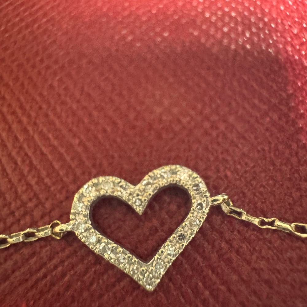 Effy Novelty 14K White Gold Diamond Heart Bracelet, 0.10 TCW - Picture 6 of 12